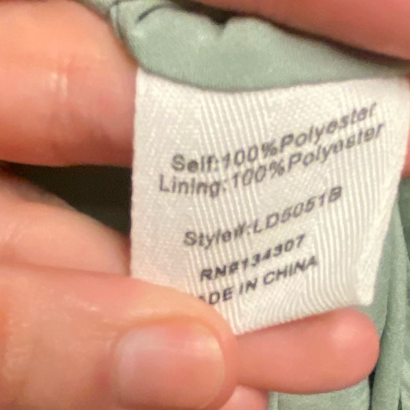 NWT Line & Dot “Maya” Dress In Sage W/ Ruched Sleeves Size Large - Picture 5 of 7